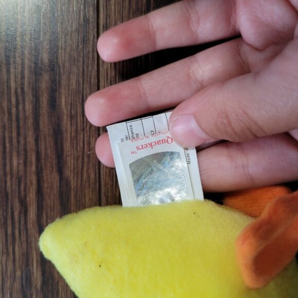 The Jingle Beanie Collection 2001 TY Quackers Little Yellow Chickie NEW Vintage - Picture 5 of 13